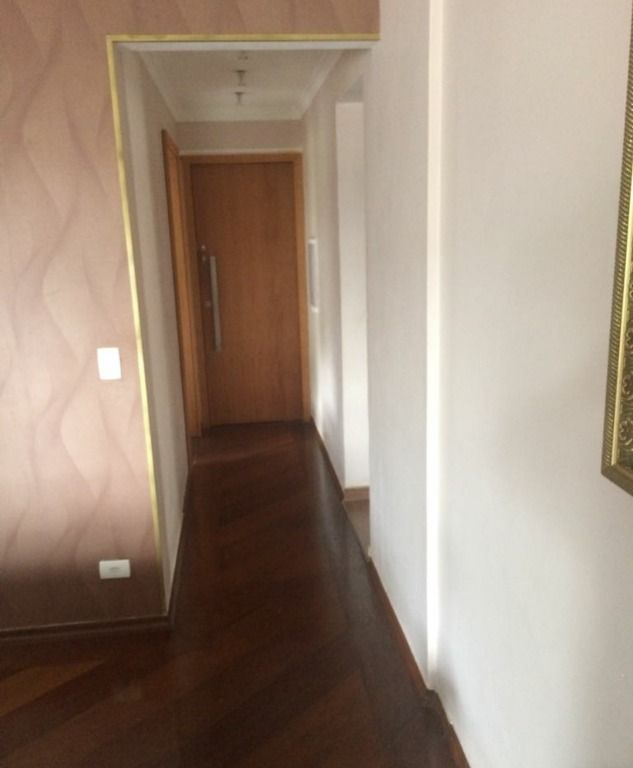 Apartamento à venda com 3 quartos, 105m² - Foto 2