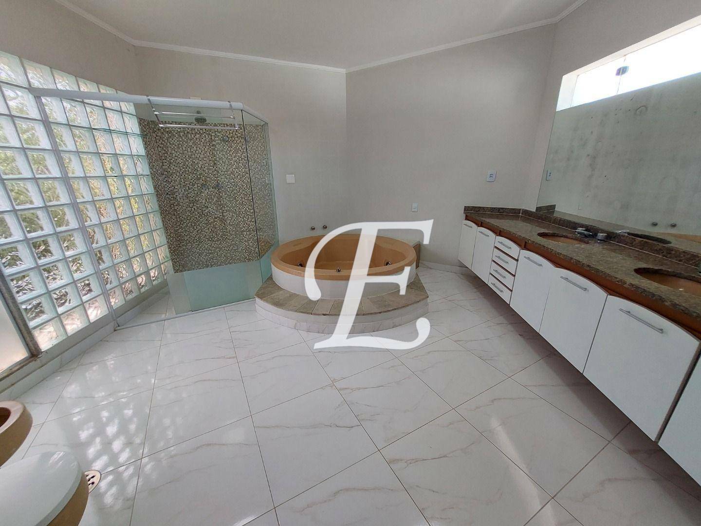 Casa de Condomínio para alugar com 4 quartos, 362m² - Foto 56