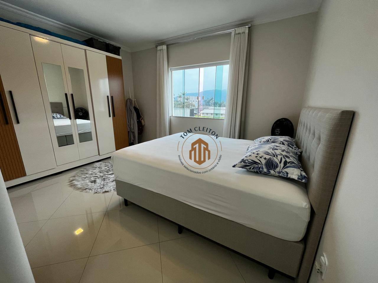 Apartamento à venda com 3 quartos, 111m² - Foto 13