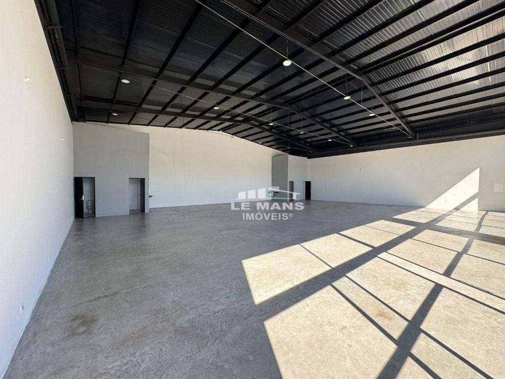 Loja-Salão, 160 m² - Foto 1