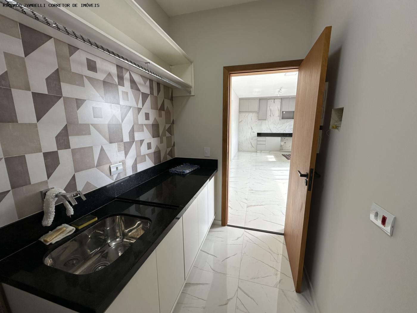 Casa de Condomínio à venda com 3 quartos, 360m² - Foto 13