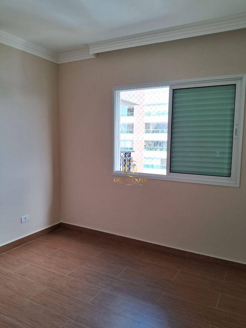 Apartamento à venda com 3 quartos, 184m² - Foto 13