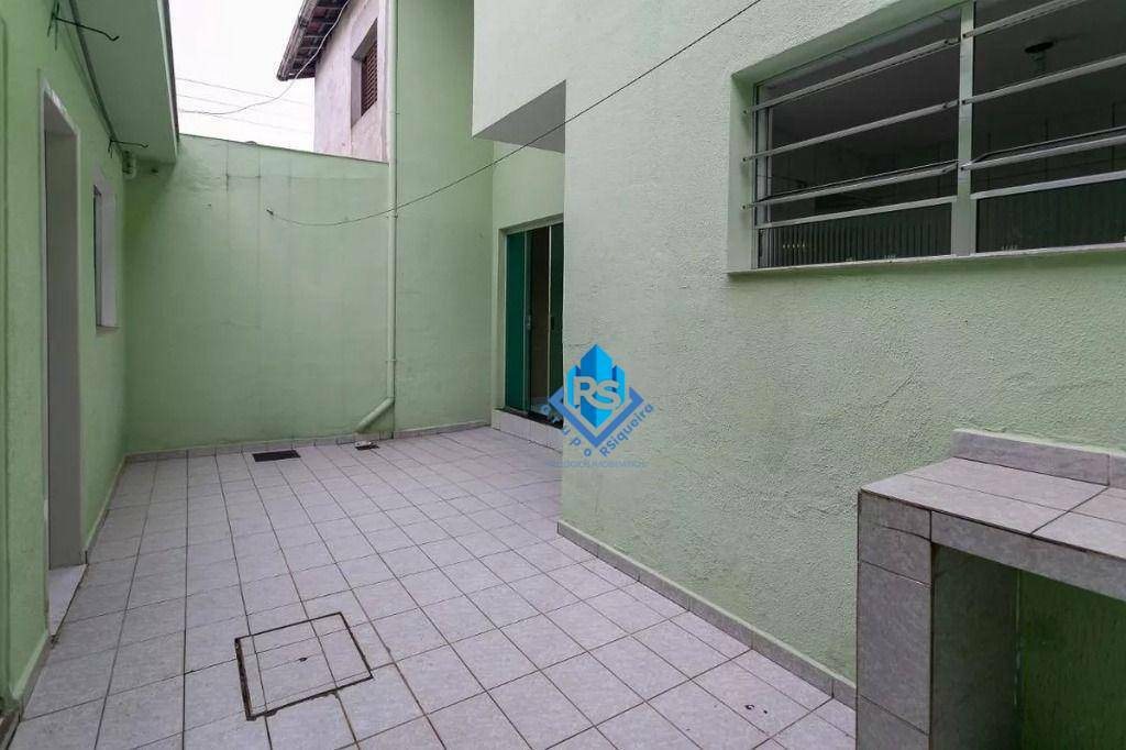 Sobrado à venda e aluguel com 3 quartos, 235m² - Foto 30