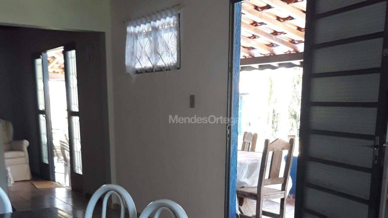 Chácara à venda com 3 quartos, 210m² - Foto 5