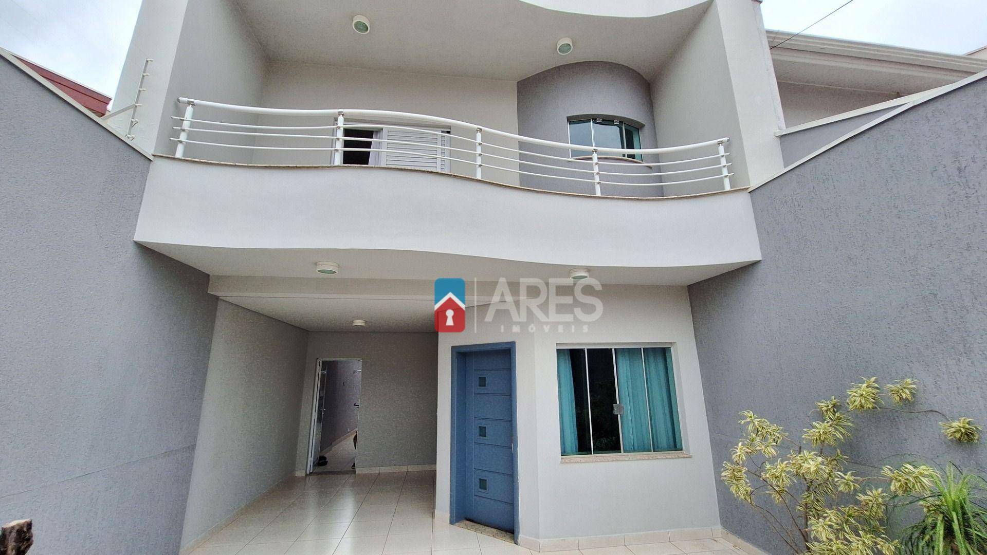 Casa à venda com 3 quartos, 167m² - Foto 3