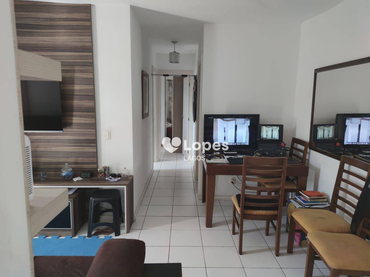 Apartamento à venda com 2 quartos, 70m² - Foto 3