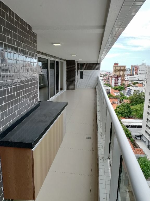 Apartamento à venda com 4 quartos, 225m² - Foto 14