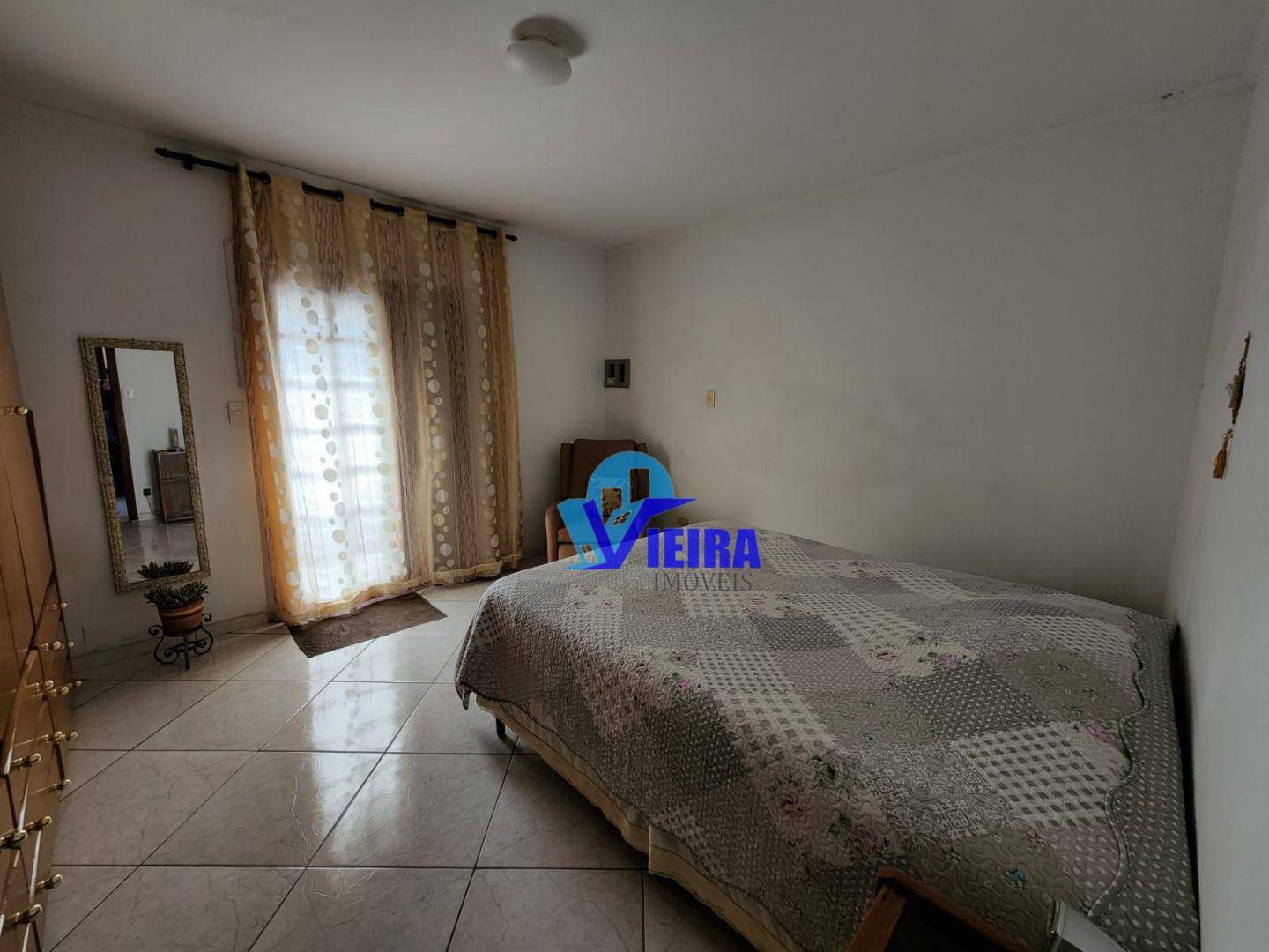 Casa à venda com 4 quartos, 250m² - Foto 19