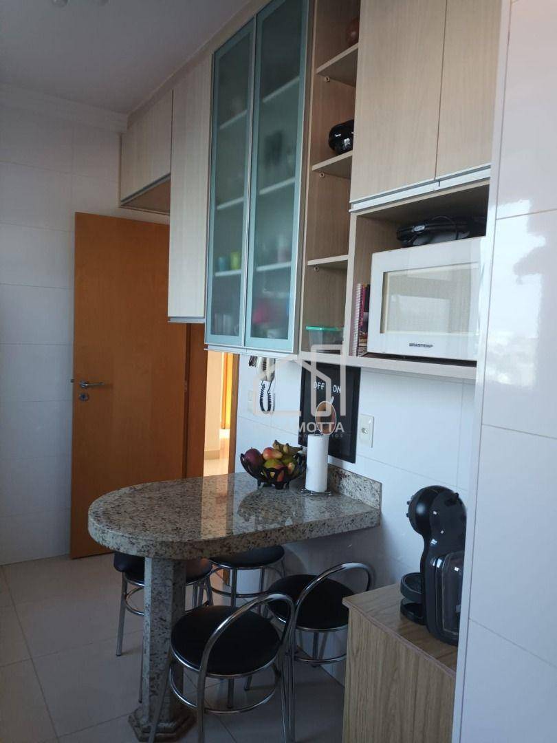 Apartamento à venda com 3 quartos, 86m² - Foto 10