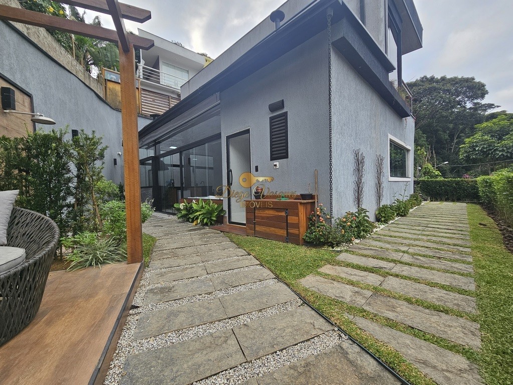 Casa de Condomínio à venda com 3 quartos, 320m² - Foto 38