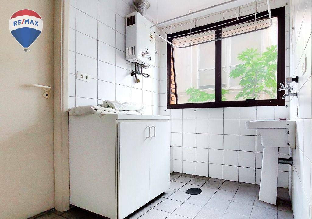 Apartamento para alugar com 3 quartos, 127m² - Foto 9