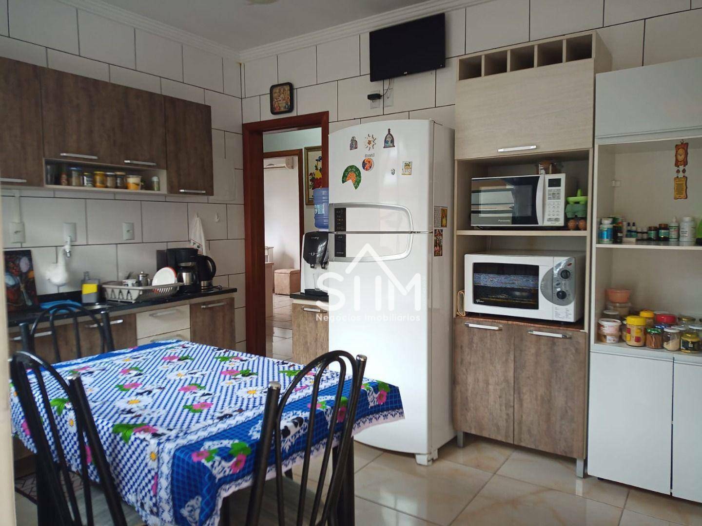 Casa à venda com 3 quartos, 208m² - Foto 13