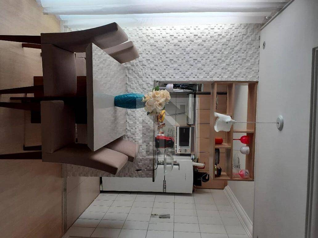 Apartamento à venda com 2 quartos, 42m² - Foto 2