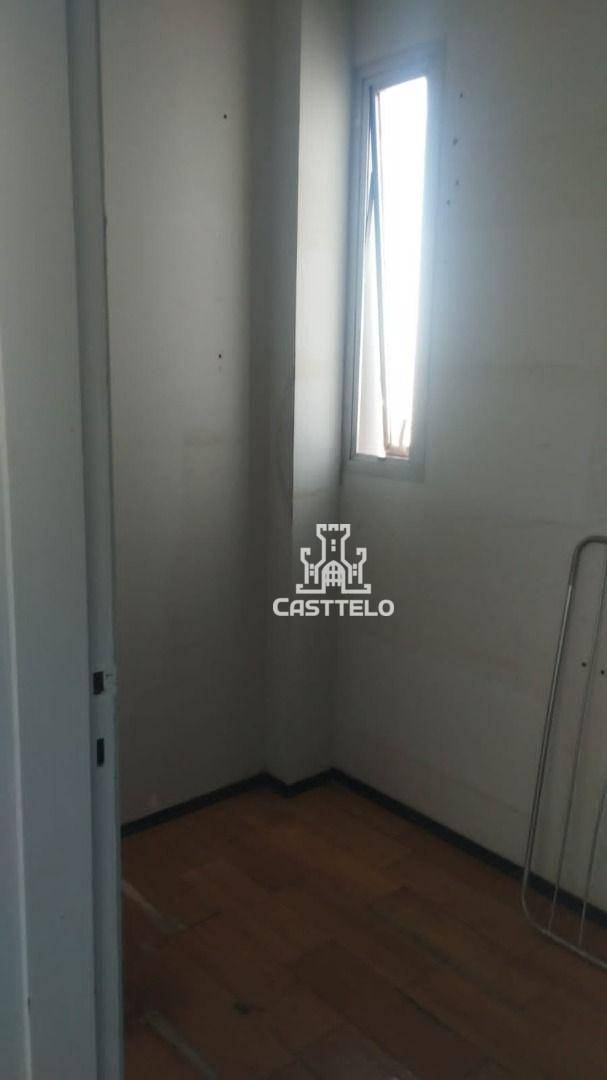 Apartamento à venda com 4 quartos, 135m² - Foto 4