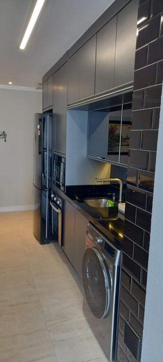 Apartamento à venda com 2 quartos, 68m² - Foto 3