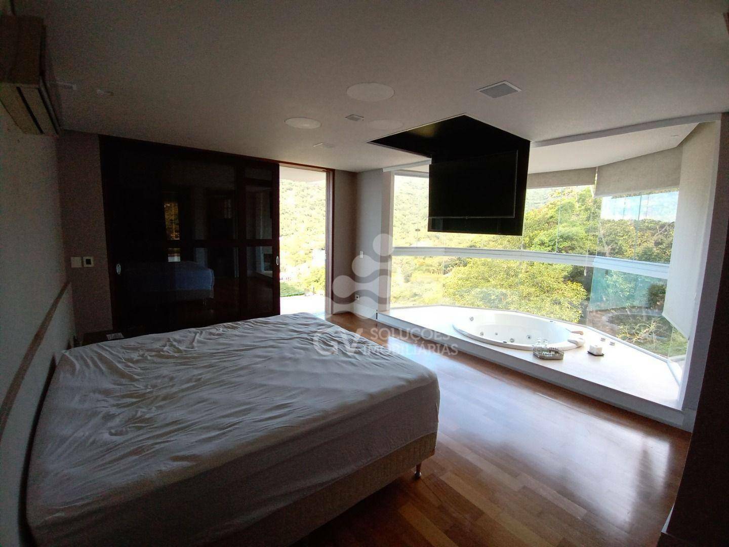 Casa de Condomínio à venda com 4 quartos, 1200m² - Foto 23