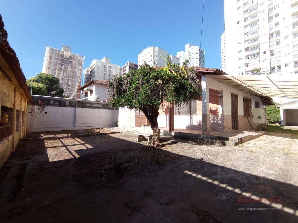 Casa para alugar com 3 quartos, 200m² - Foto 1