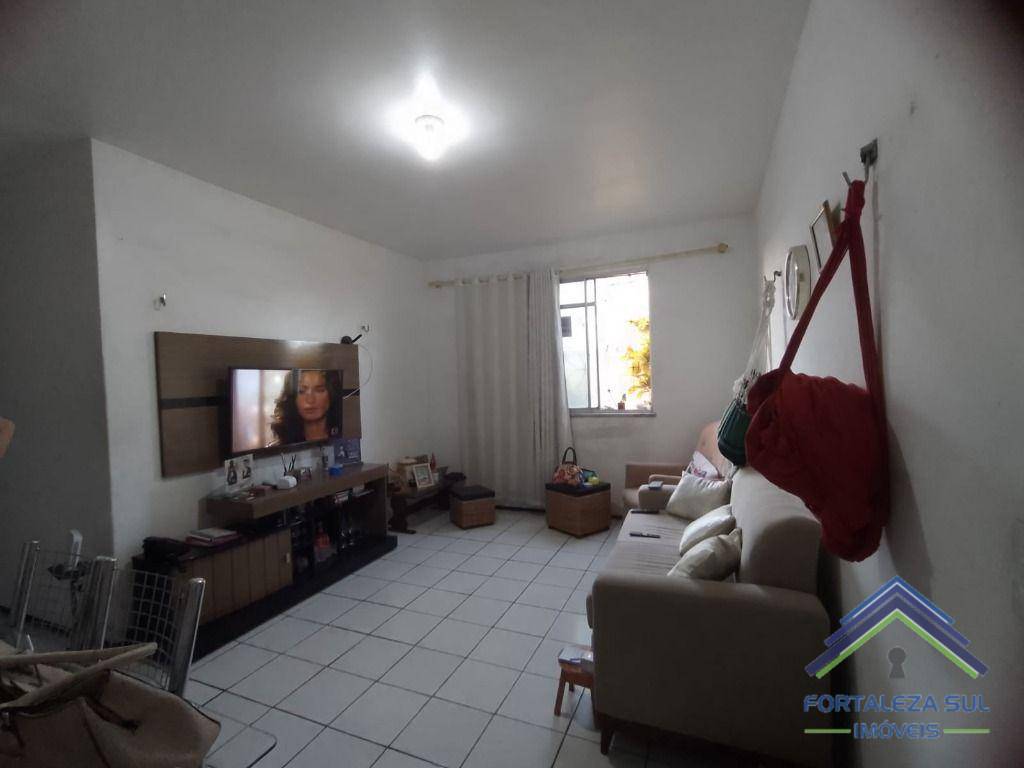 Apartamento à venda com 3 quartos, 95m² - Foto 2