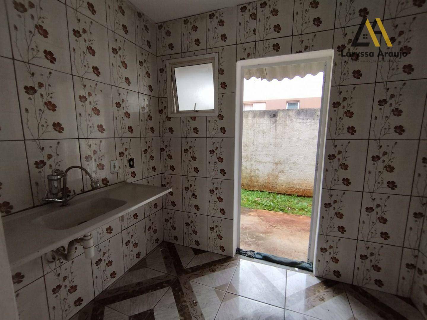 Casa à venda com 2 quartos, 50m² - Foto 12