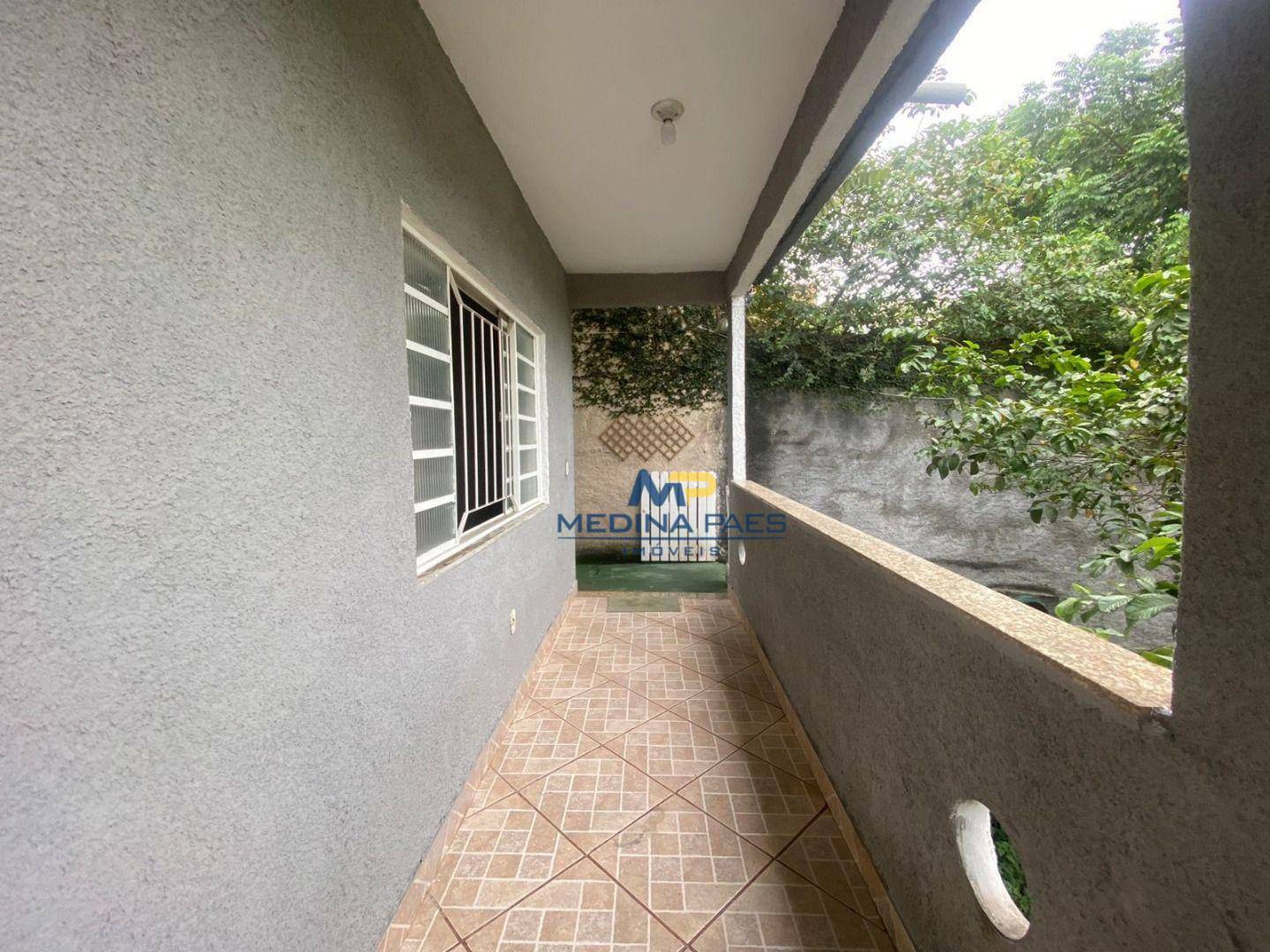 Casa à venda com 2 quartos, 220M2 - Foto 4