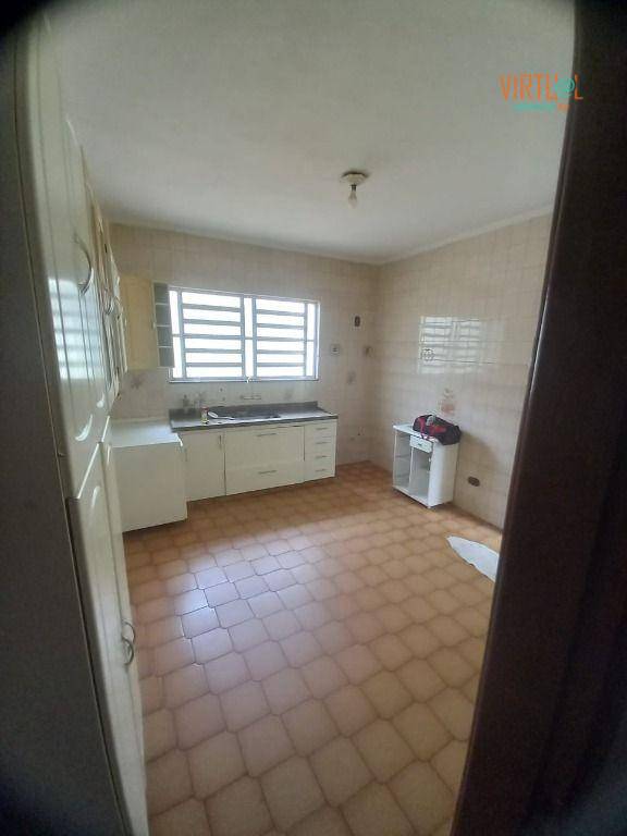 Sobrado à venda e aluguel com 3 quartos, 186m² - Foto 33