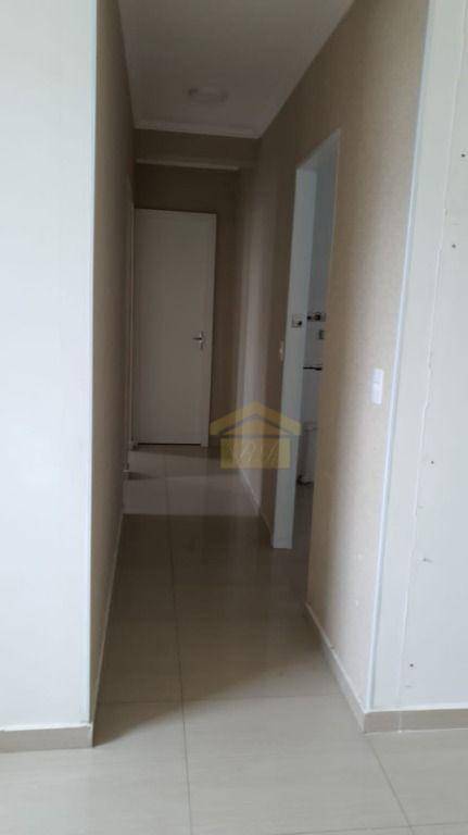 Apartamento à venda com 2 quartos, 60m² - Foto 3