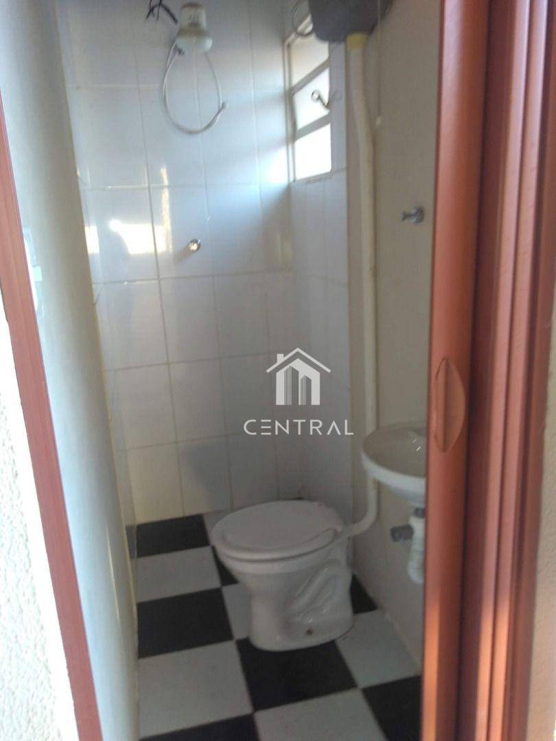 Casa à venda com 3 quartos, 212m² - Foto 14