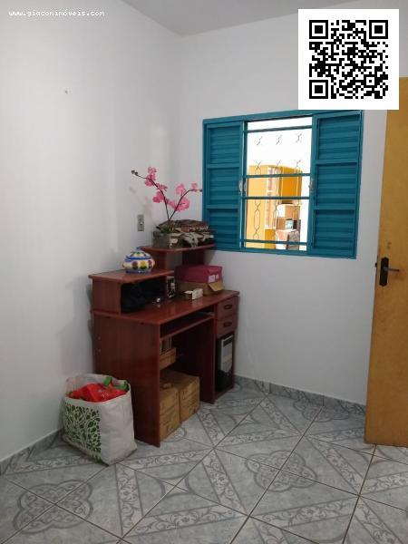 Casa à venda com 3 quartos, 200m² - Foto 15