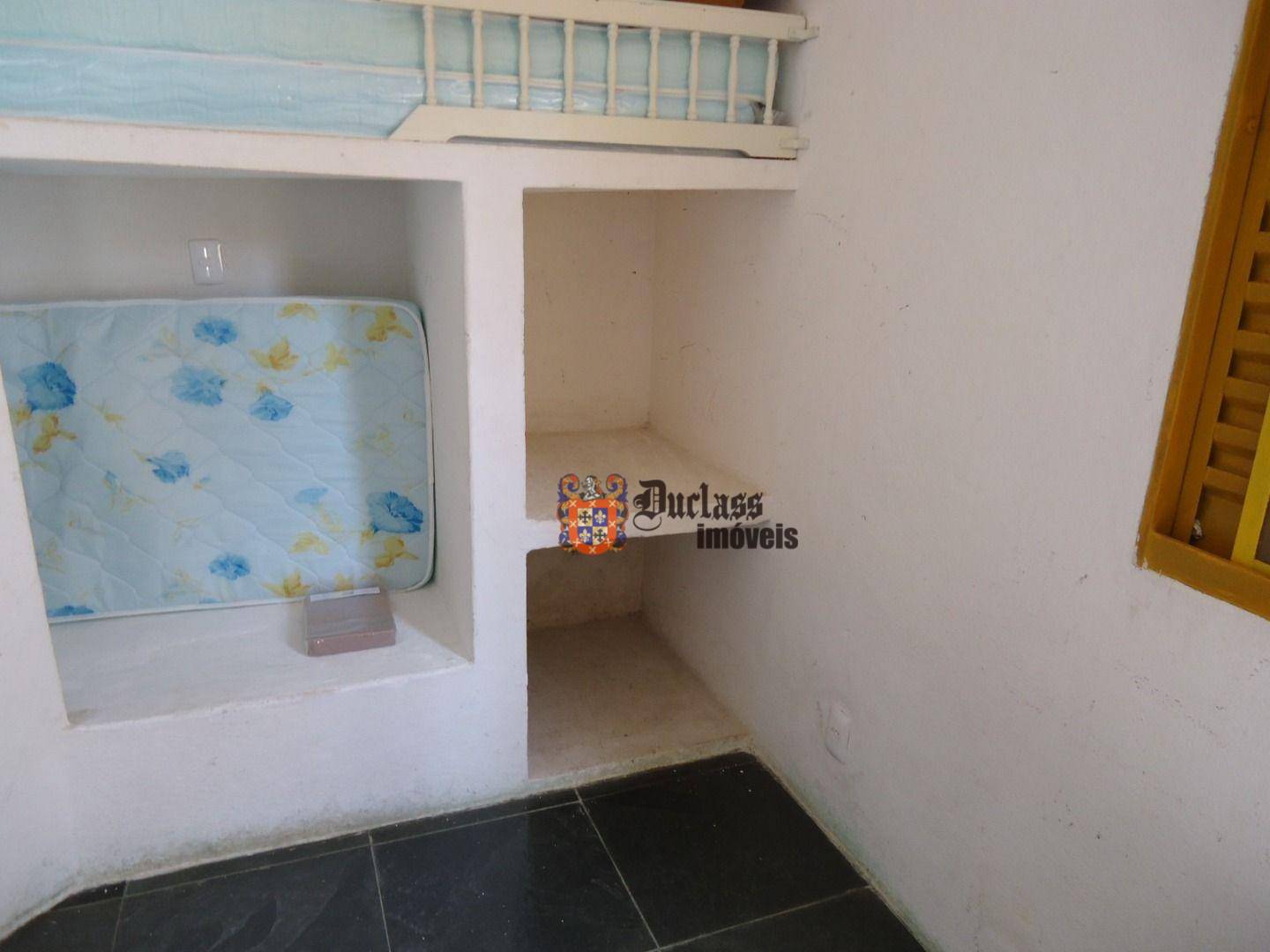 Casa à venda com 4 quartos, 180m² - Foto 14