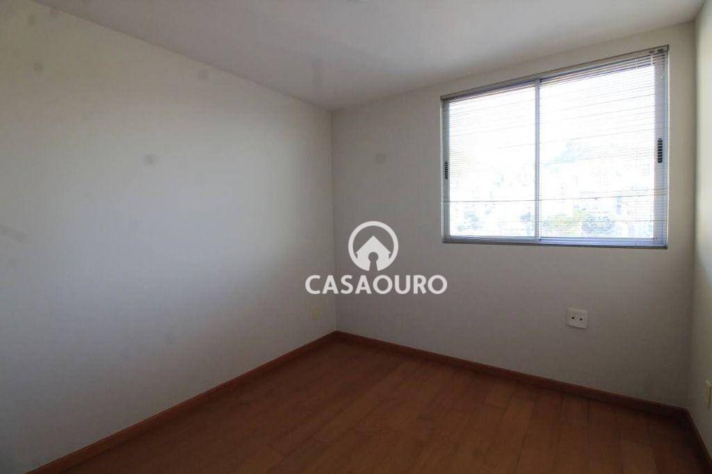 Cobertura à venda com 3 quartos, 200m² - Foto 7