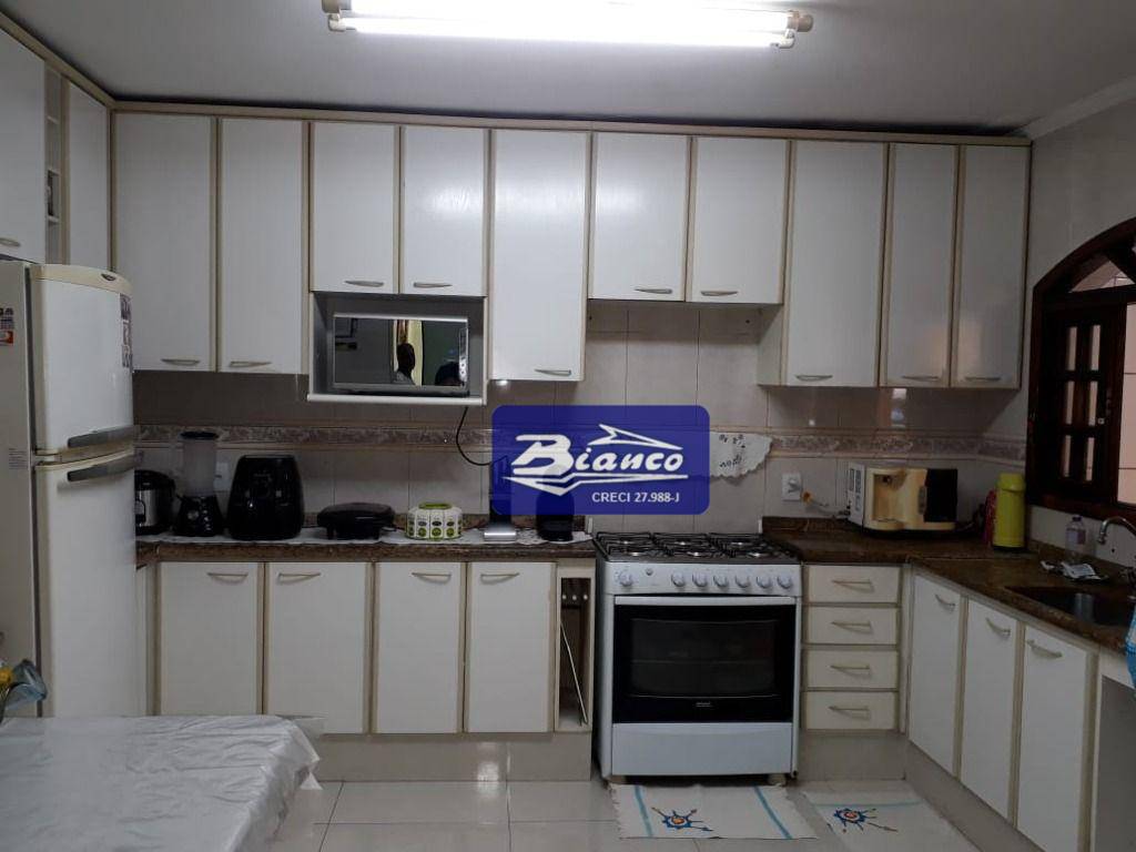 Sobrado à venda com 3 quartos, 305m² - Foto 27