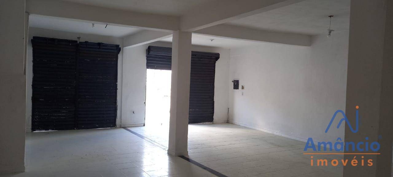 Casa, 4 quartos, 238 m² - Foto 4