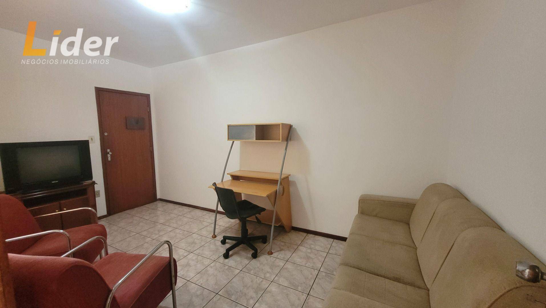 Apartamento para alugar com 2 quartos, 70m² - Foto 2