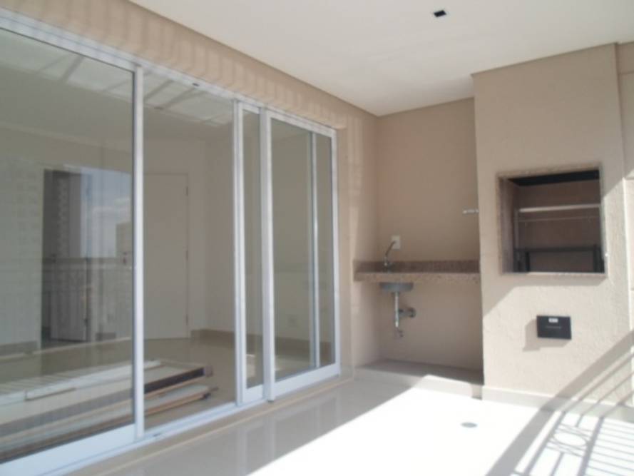 Apartamento para alugar com 2 quartos, 92m² - Foto 8