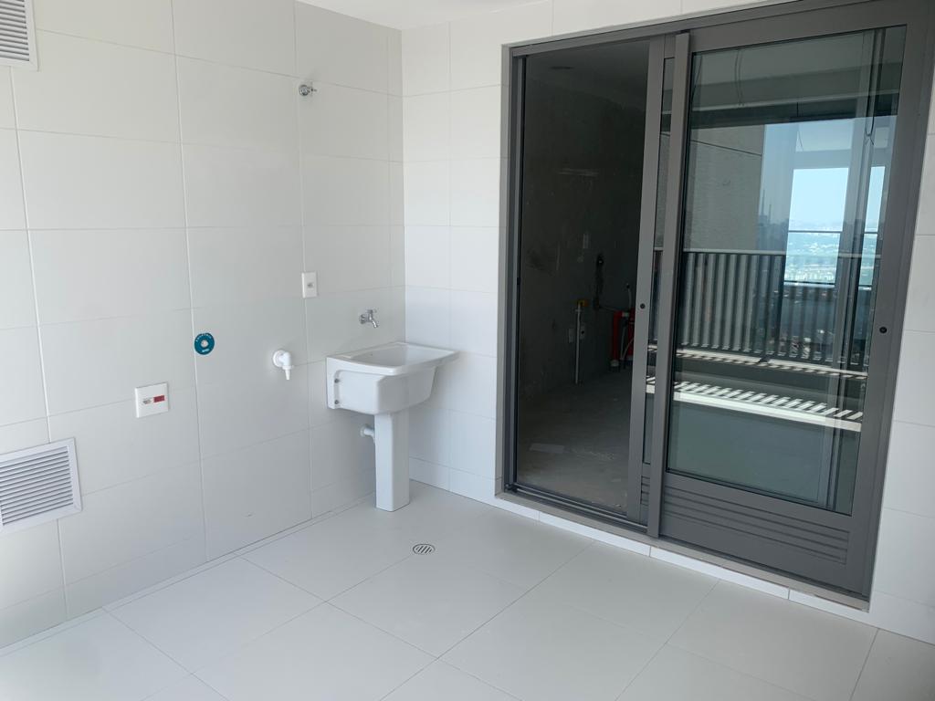 Apartamento à venda com 4 quartos, 275m² - Foto 4