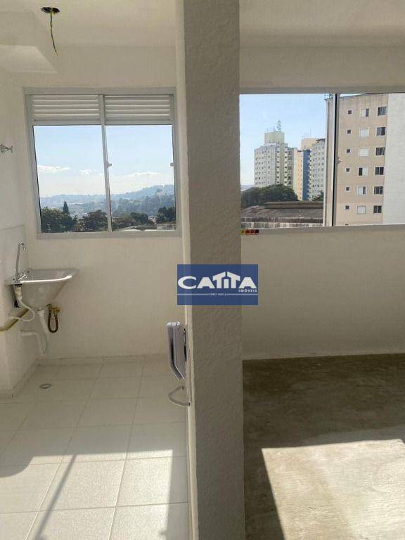 Apartamento à venda com 2 quartos, 45m² - Foto 2