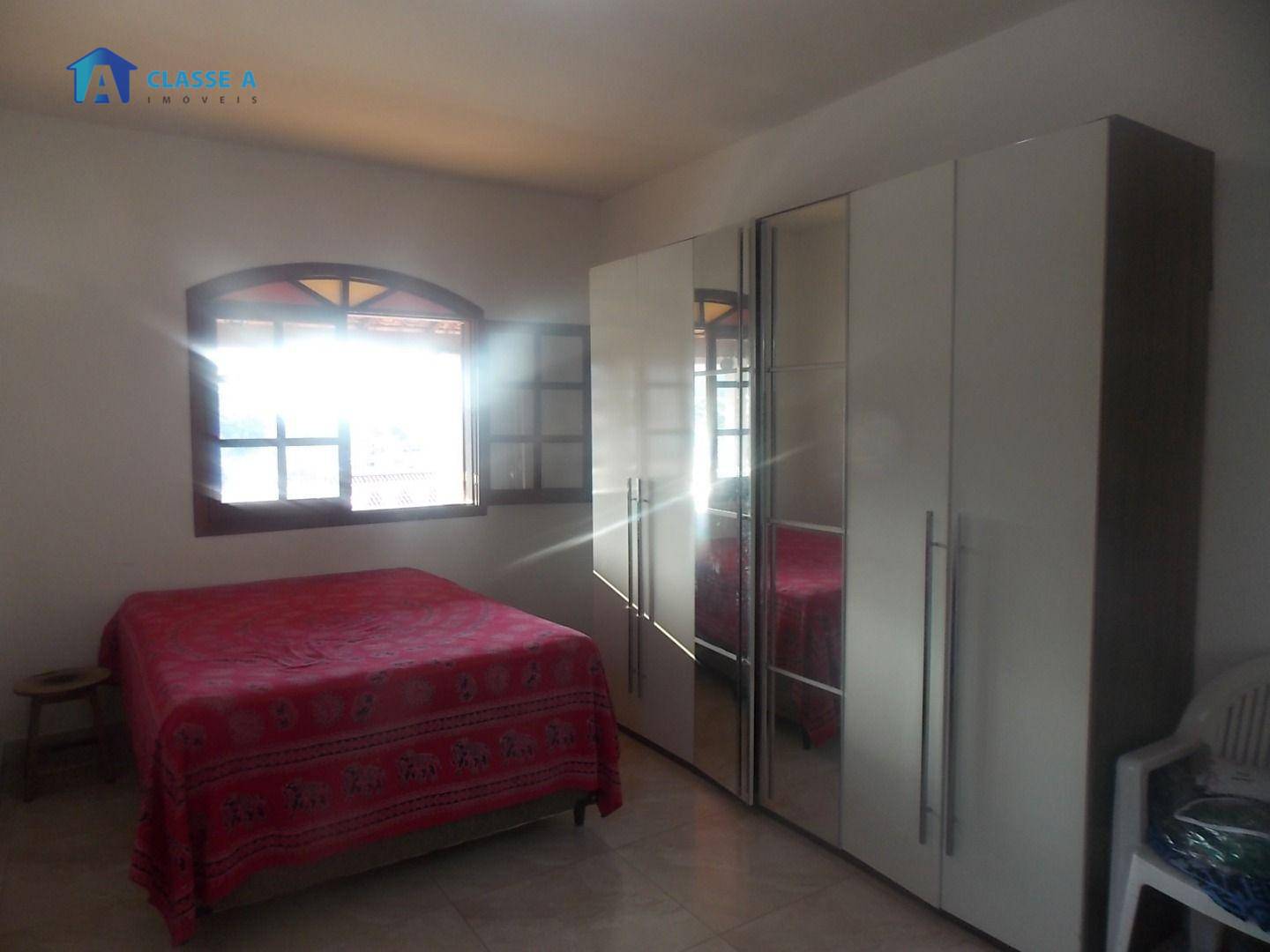 Casa à venda com 4 quartos, 228m² - Foto 19