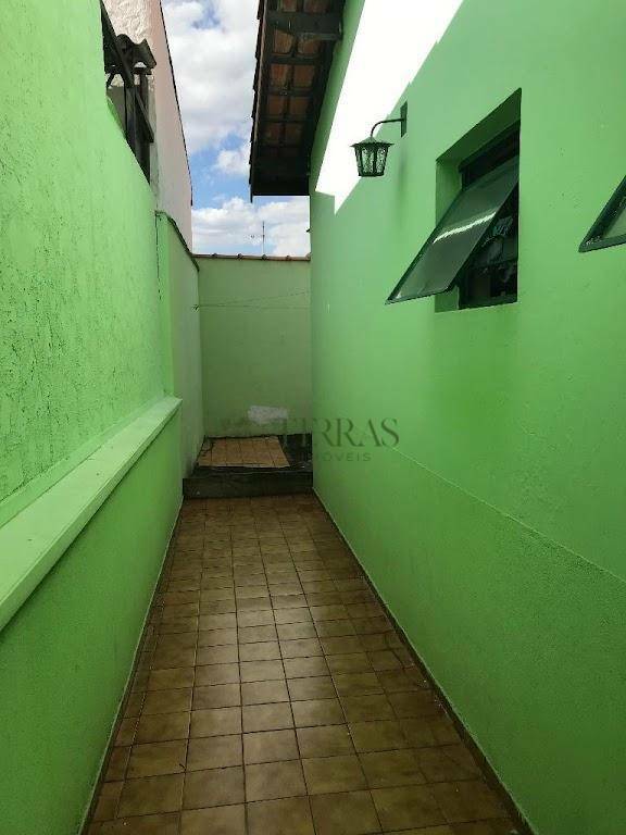 Casa à venda com 3 quartos, 180m² - Foto 9