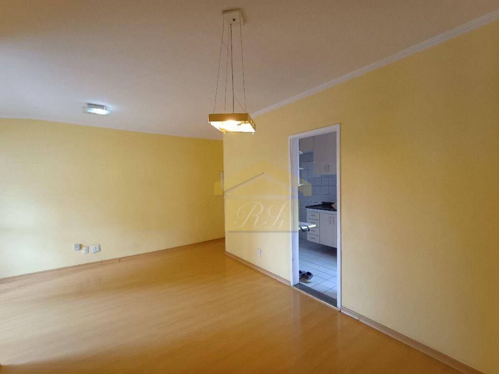 Apartamento à venda com 3 quartos, 73m² - Foto 3