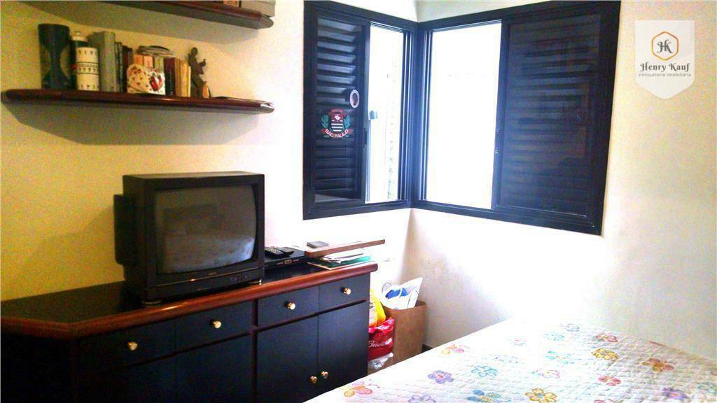 Apartamento à venda com 3 quartos, 198m² - Foto 32