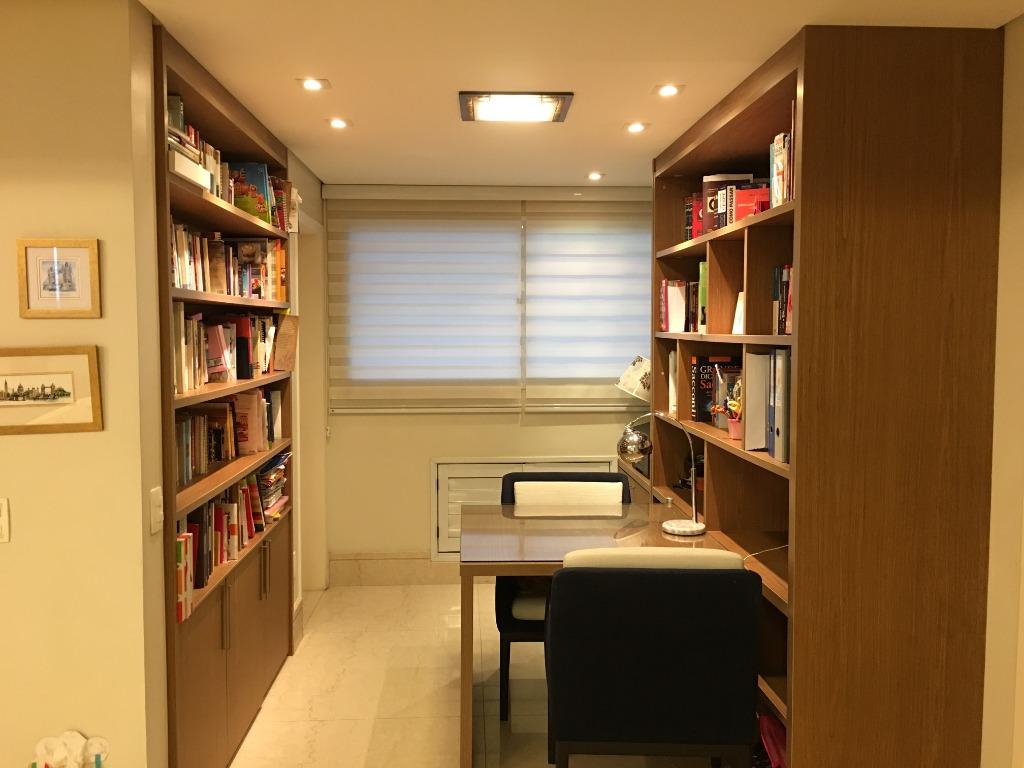 Apartamento à venda com 4 quartos, 230m² - Foto 6