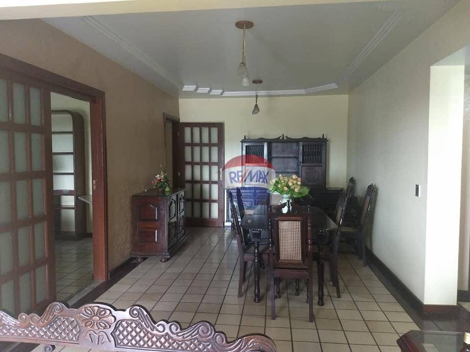 Apartamento para alugar com 3 quartos, 280m² - Foto 4