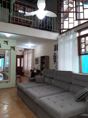 Casa à venda com 4 quartos, 70m² - Foto 11