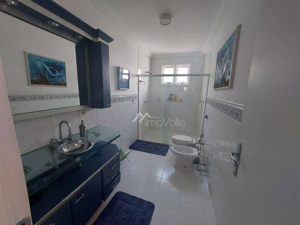 Casa de Condomínio à venda com 4 quartos, 600m² - Foto 42