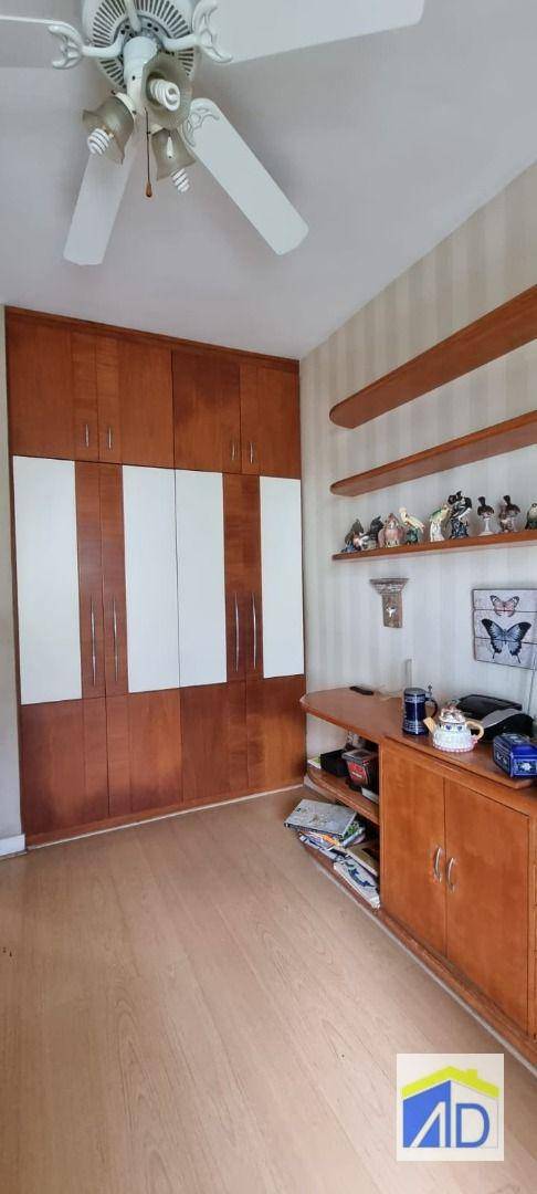 Apartamento à venda com 3 quartos, 135m² - Foto 9