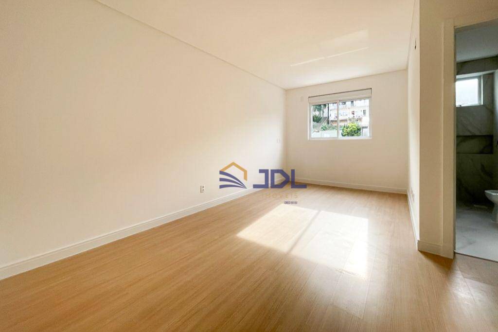 Apartamento à venda com 3 quartos, 121m² - Foto 10