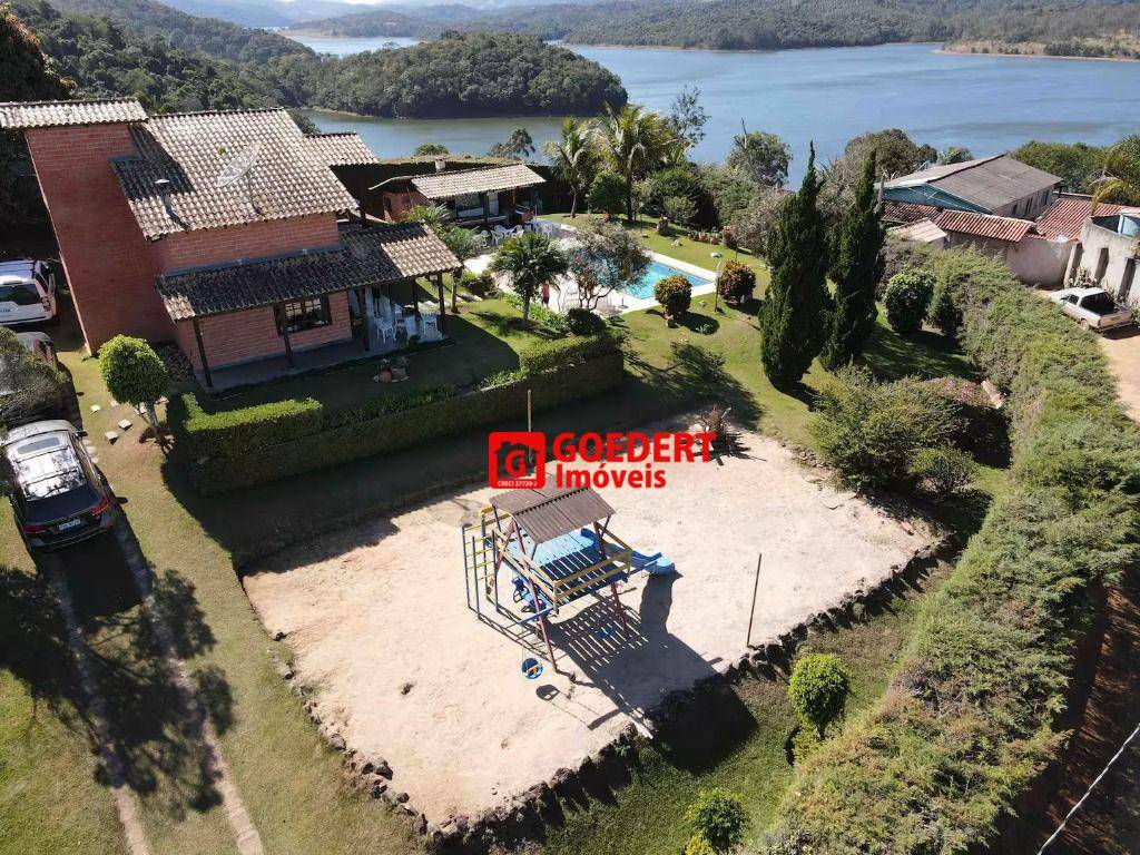 Chácara à venda com 3 quartos, 200m² - Foto 4