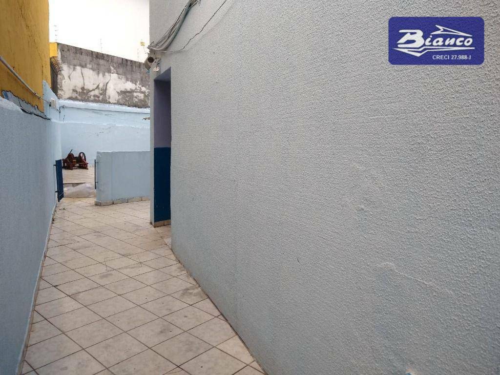 Casa para alugar com 2 quartos, 50m² - Foto 14