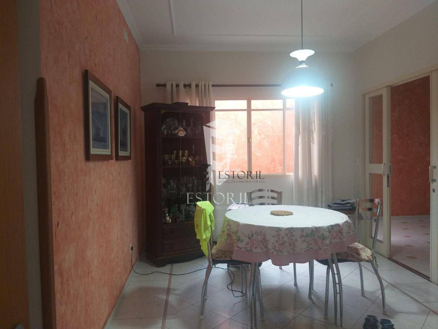 Casa à venda com 3 quartos, 240m² - Foto 18