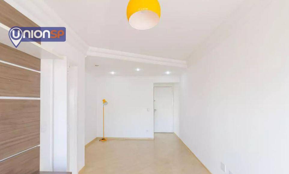 Apartamento à venda com 2 quartos, 67m² - Foto 3